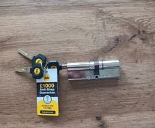 Yale fire rated 3 star double platinum euro profile cylinder 90mm nickle deadlock