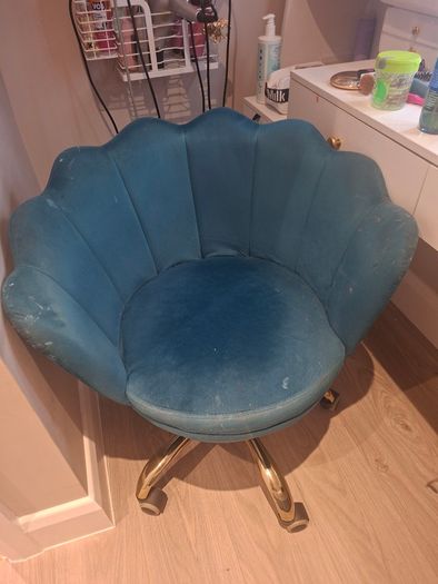 Desk vanity chair