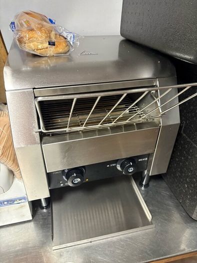 Food trailer with Pizza oven