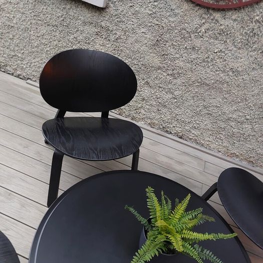 Coffee Table & Chairs