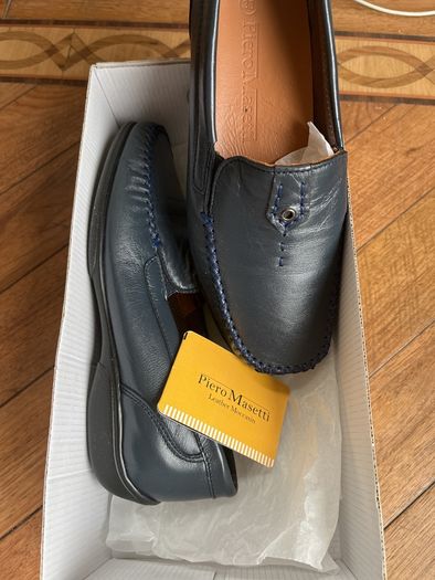 Ladies Unworn 2 Pairs Porto Maserati Leather Moccasin Size 38 Shoes