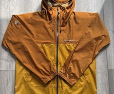 Montbell Thunder Pass DRY-TEC Rain Jacket Size M