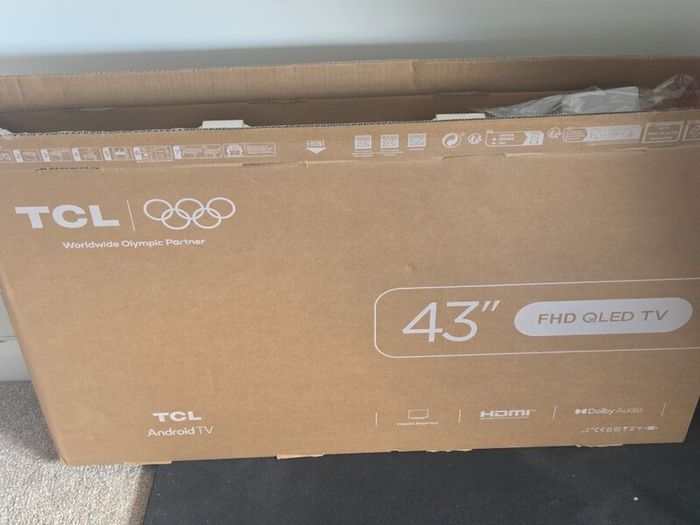 43" TCL tv for sale