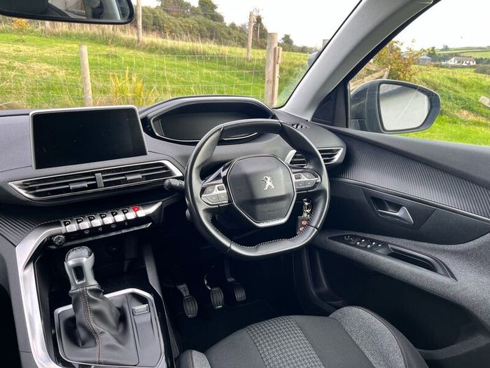 201 Peugeot 5008 1.5 Blue HDi - 7 Seater