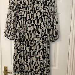 Sophie B Cream & Black Abstract Print Dress - Size 16