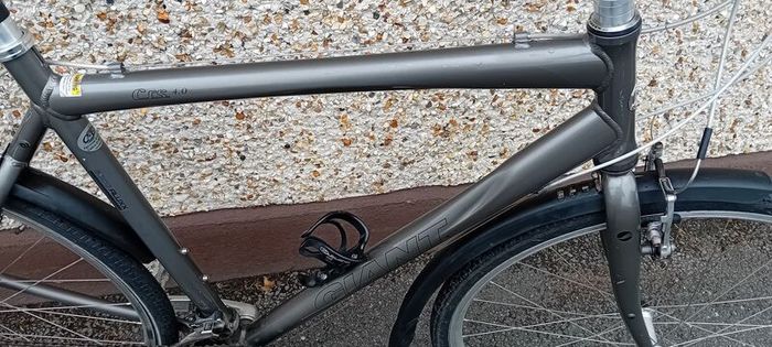 Giant Hybrid Bicycle