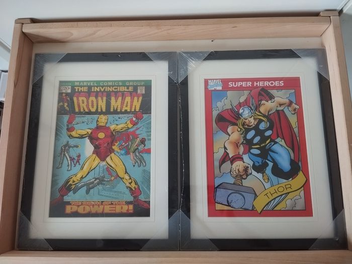 Framed Superhero Prints 35e or 20 e each