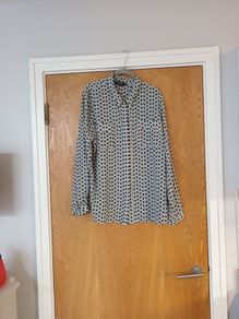 Principles By Ben de Lisi Long Sleeved  Blouse.  Size. 16.