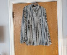 Principles By Ben de Lisi Long Sleeved  Blouse.  Size. 16.