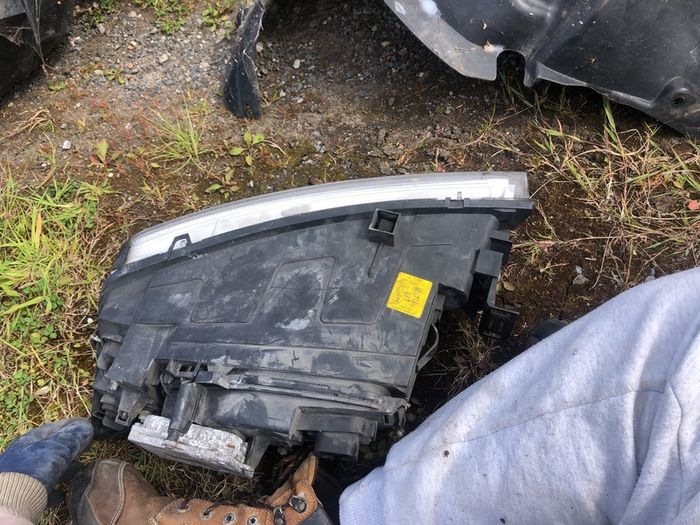 ford mondeo headlight