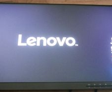 Monitor 23" Lenovo Thinkvision T23i-10 Led Ips Full Hd 1920x1080 Vga Hdmi Dp Class A