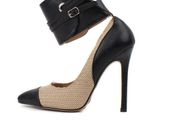 New heels  .Size 3 pls read descr