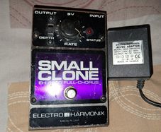 Electro Harmonix Small Clone