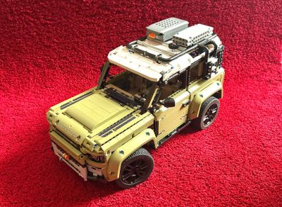 LEGO Technic 42110 Land Rover Defender Set