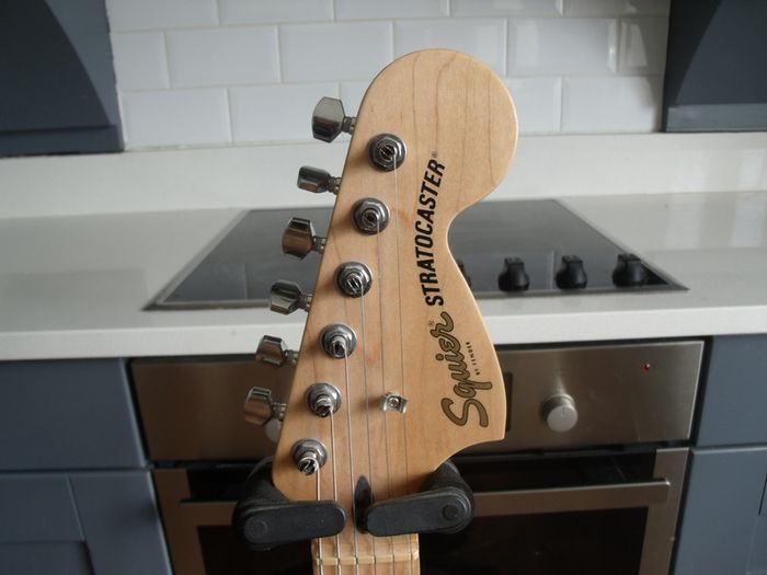 Squier Affinity Stratocaster HSS -  Lake Placid Blue