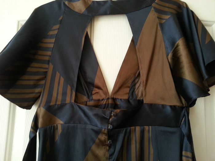Topshop navy/bronze satin top size 10