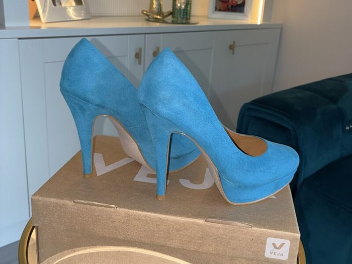 Dorothy Perkins Turquoise Faux-Suede Platform Court Shoes Size: UK 4 / EU 37
