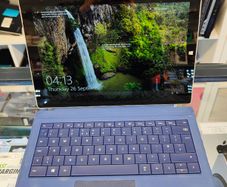 Microsoft Surface Pro 3 12inch i5-4300U 8GB RAM 256GB SSD Windows 10 Pro Touch