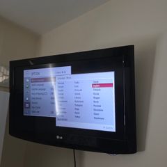 LG tv with wall support