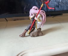 Frieren figurine