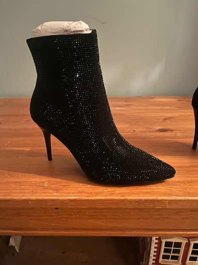 New Heels/ Boots - Size UK 7 / EU 40