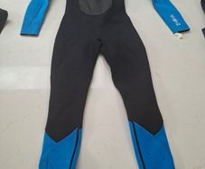 wetsuit