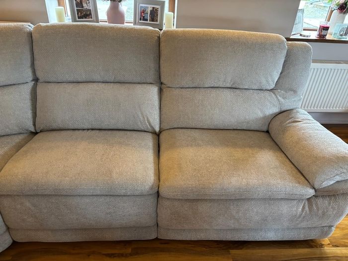 electric recliner couch