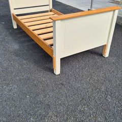 Timber solid frame single bed