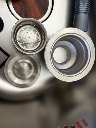 Stainless steel sink