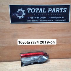 Toyota rav4 2019-on left taillight