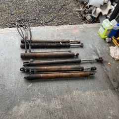 6 x  various hydraulic arms