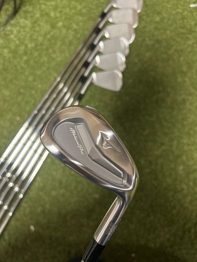 Like new Mizuno Pro 243 irons