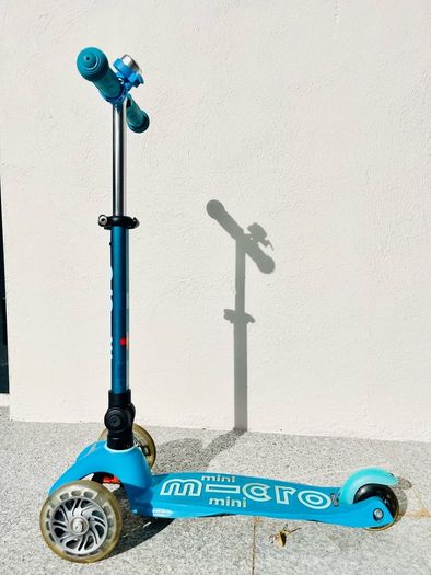 Micro Mini Foldable LED Scooter