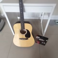 Acoustic Guitar