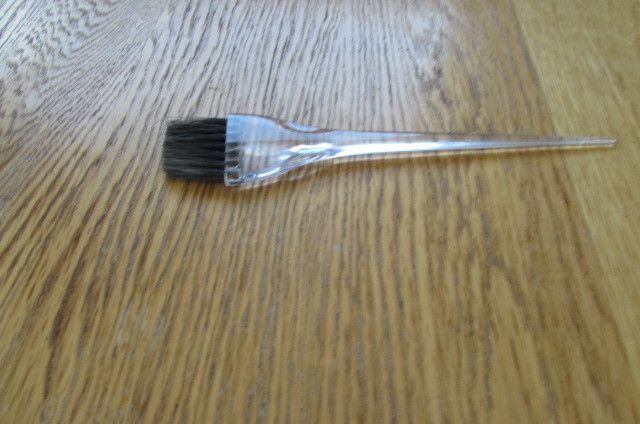 Hair Colouring Brush for Sale