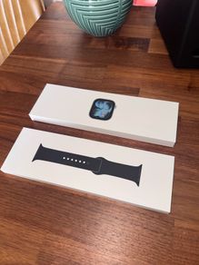 Apple Watch Series 11 46mm Space Gray