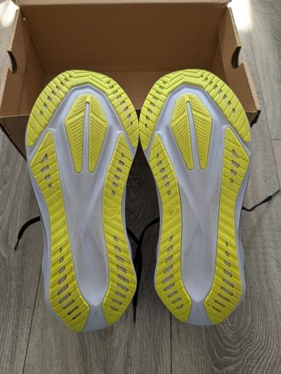 Asics novablast 5