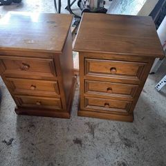 Bedside lockers