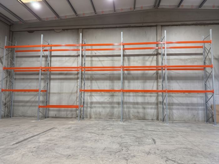 High Bay Pallet Racking - 6000mm high x 2700mm long x 1100mm deep