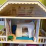 Doll house Image 3
