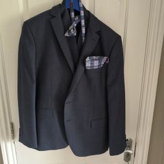 Benetti 3 piece suit