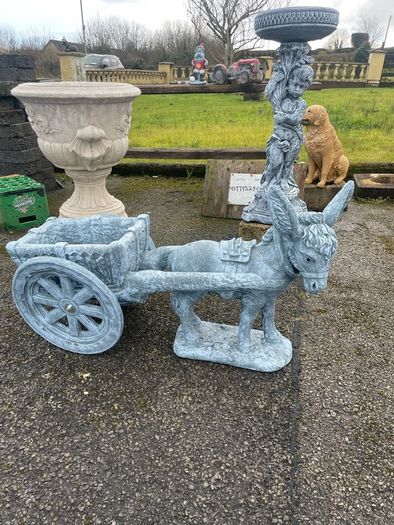 garden ornaments