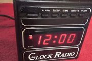 1980s Academy Am/fm  Cube Clock Radio