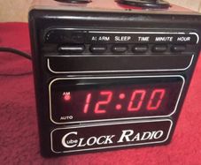 1980s Academy Am/fm  Cube Clock Radio