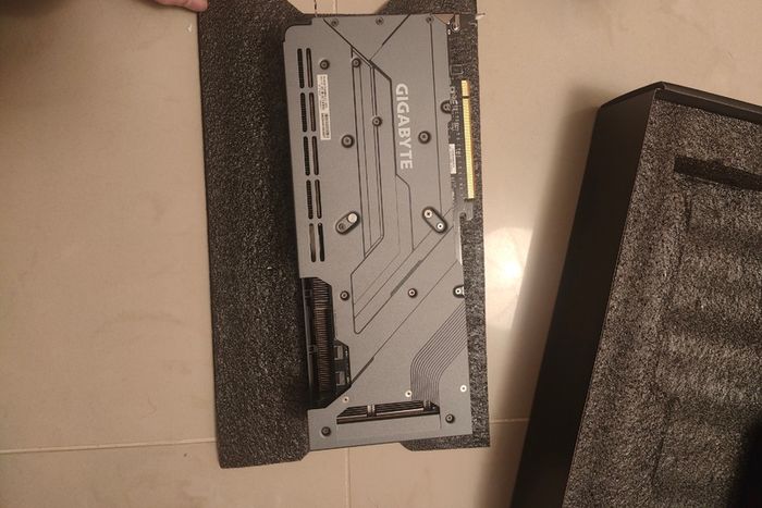 Gigabyte Gaming OC 16GB AMD Radeon RX 7800XT GPU