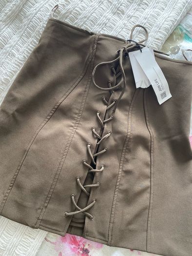 Zara skirt NEW size M