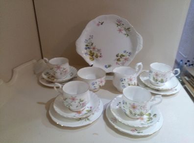 15 piece Tea set 'Wild Anemone' Richmond Bone China