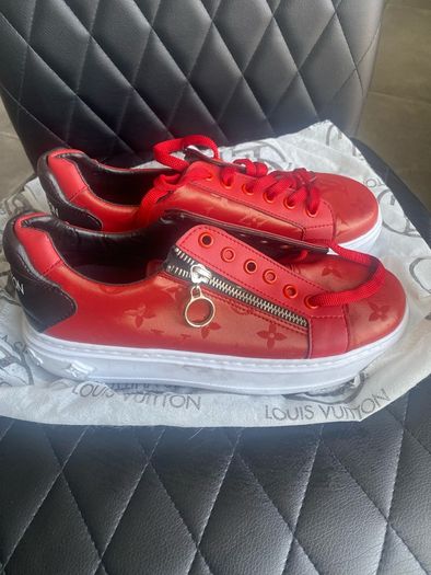 Size uk36 Trainers