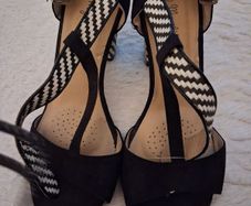 Ladies sandles  loads of bargains as need to make room for new stock