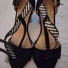 Ladies sandles  loads of bargains as need to make room for new stock